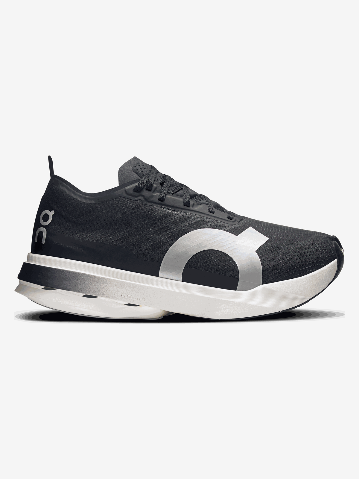 ON RUNNING - Women Cloudboom Strike Sneakers