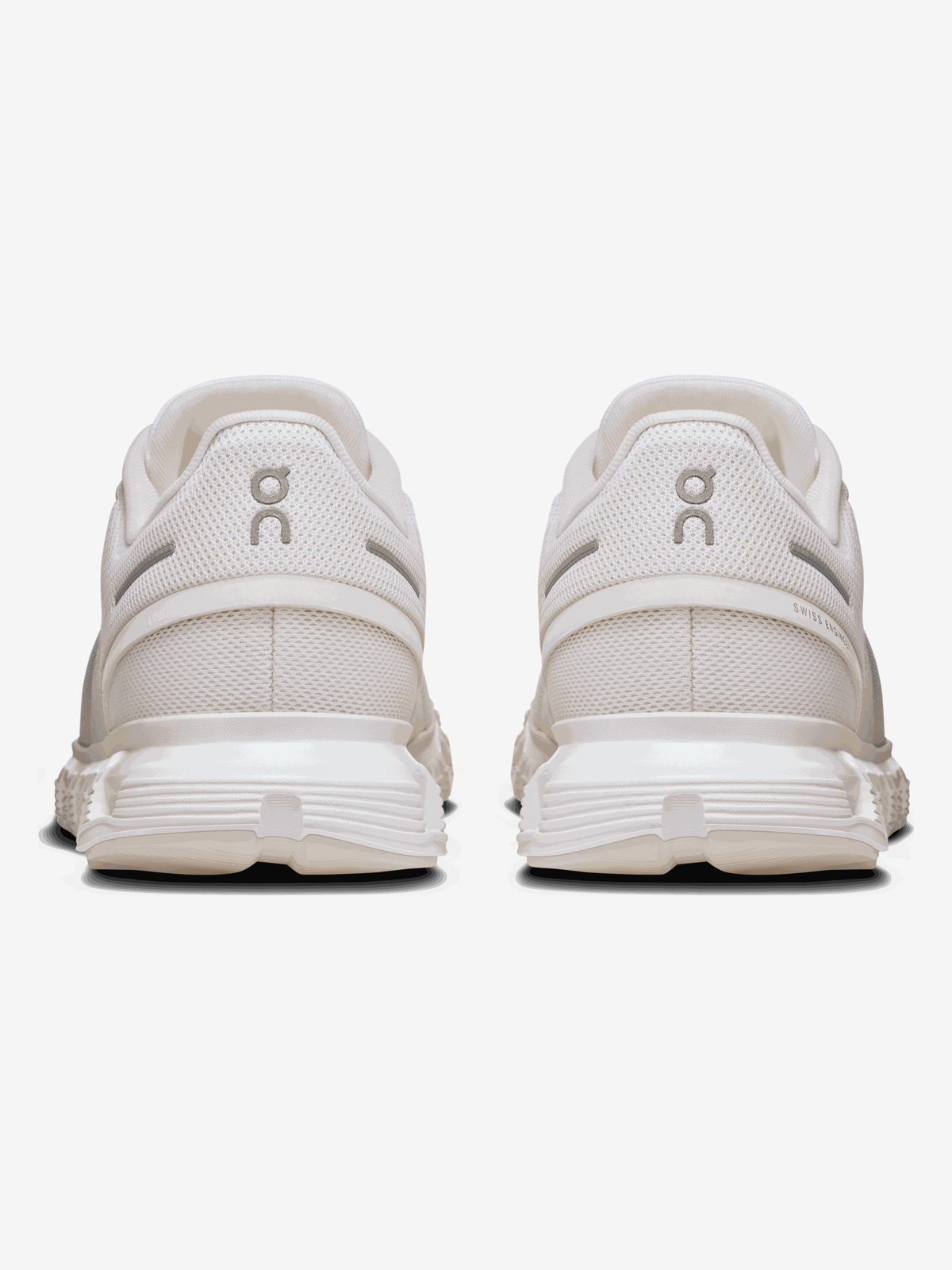 ON RUNNING - Women Cloud 6 Sneakers