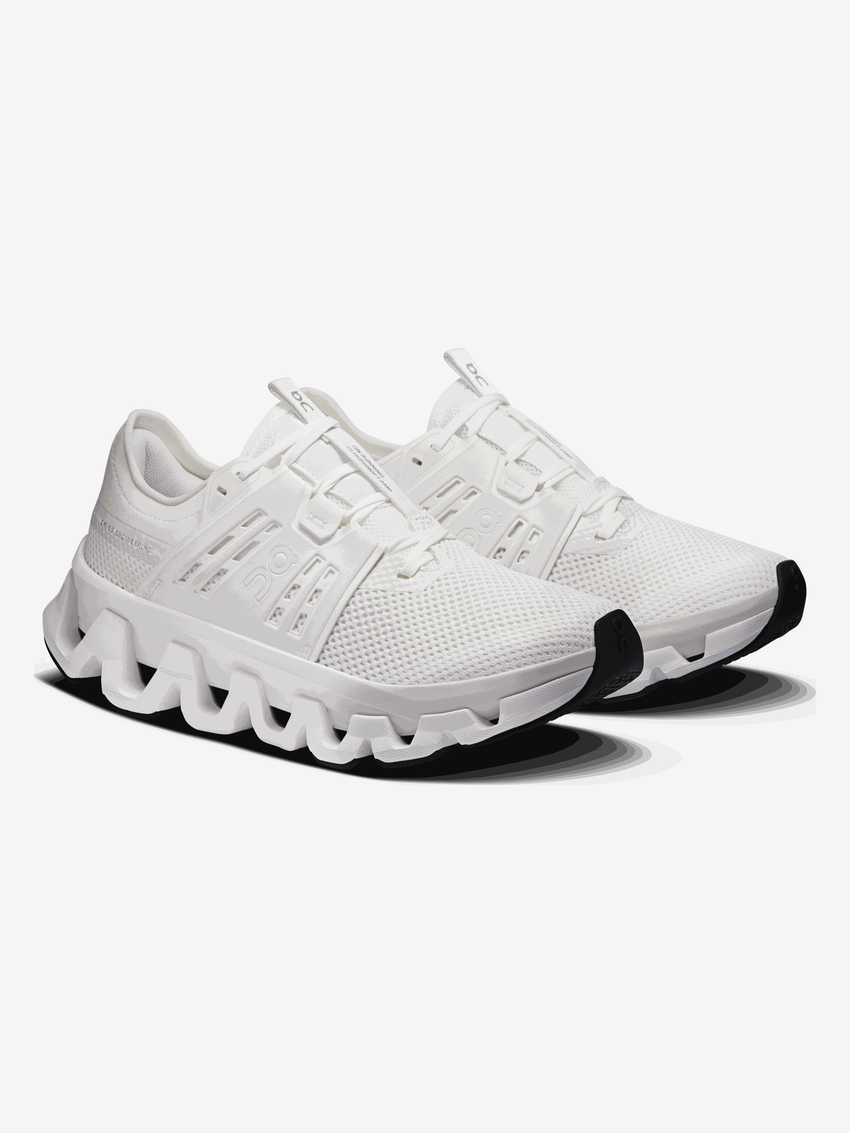 ON RUNNING - Women Cloudswift Amp Sneakers