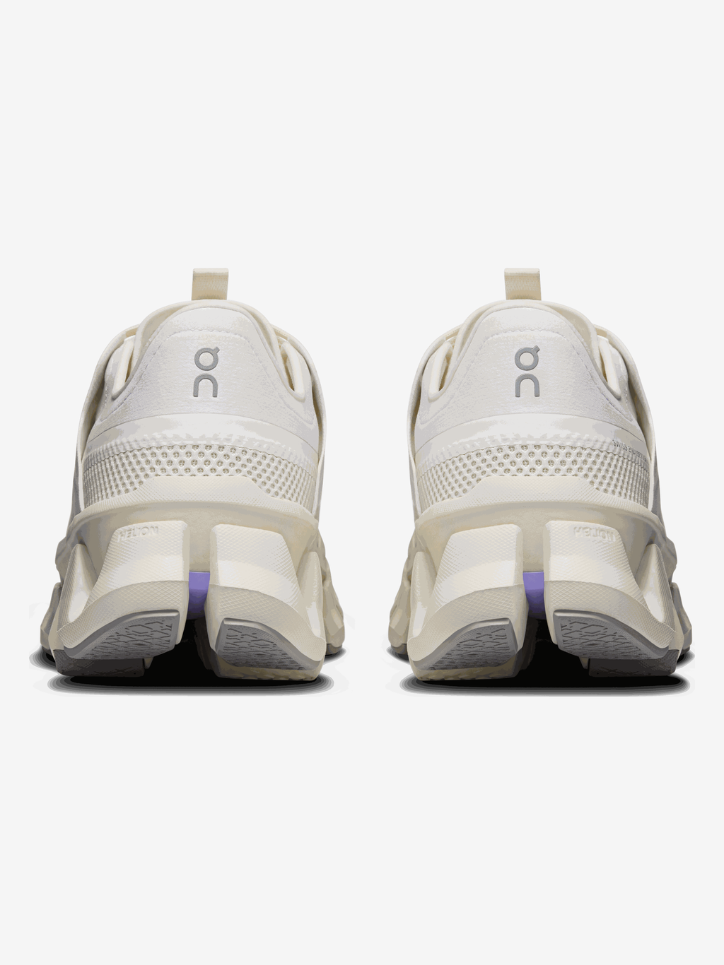ON RUNNING - Women Cloudswift Amp Sneakers