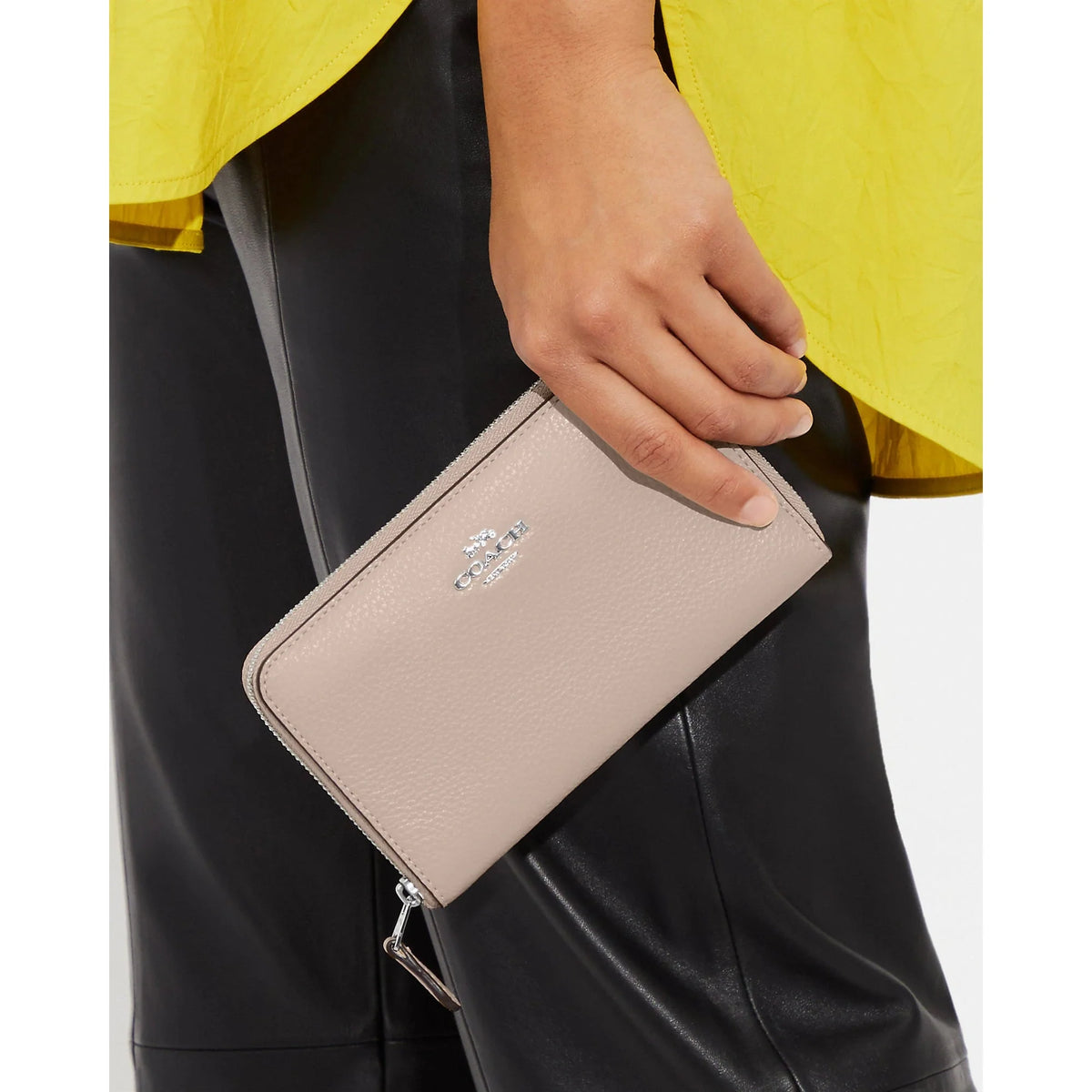 Coach Medium Id Zip Wallet